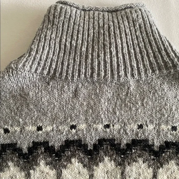 Abercrombie & Fitch Nordic Fair Isle Norwegian pattern knit  mock / roll neck S - Picture 16 of 16